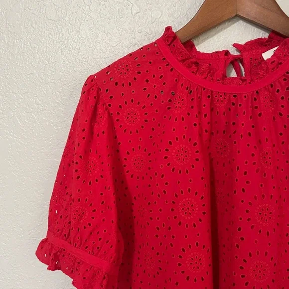 Madewell Plus Size Embroidered Eyelet Ruffle-Neck Keyhole Top - Picture 4 of 10